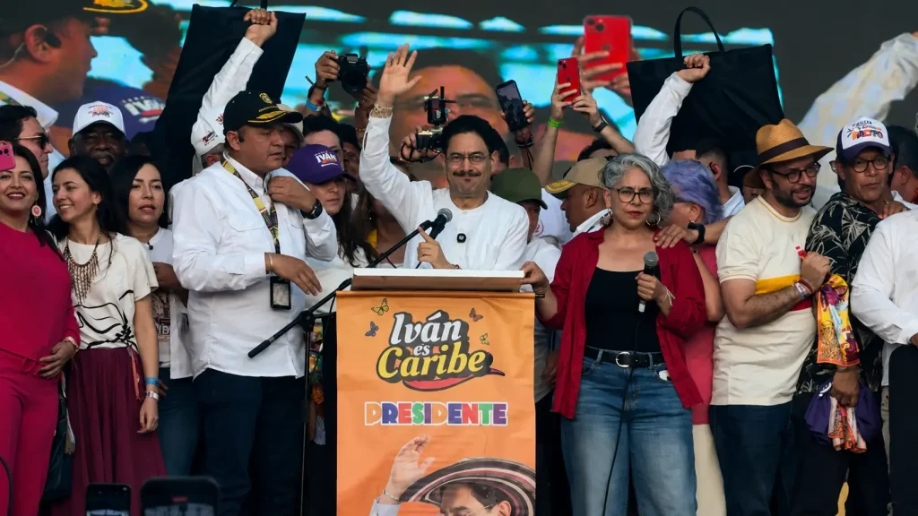 Iván Cepeda, Paloma Valencia
